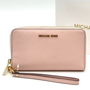 Michael Kors Large Flat Multifunctional Phone Case Wallet